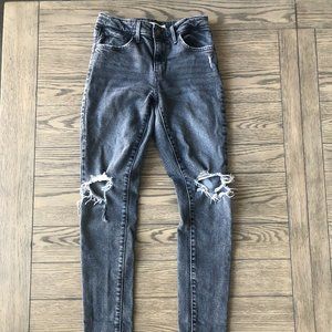 Levi's | 721 High Rise Ripped Skinny Jean - Washed Black/Gray